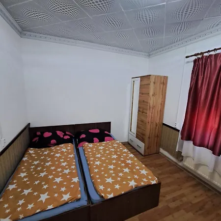 Διαμέρισμα Almas Vendeghaz Tiszaújváros